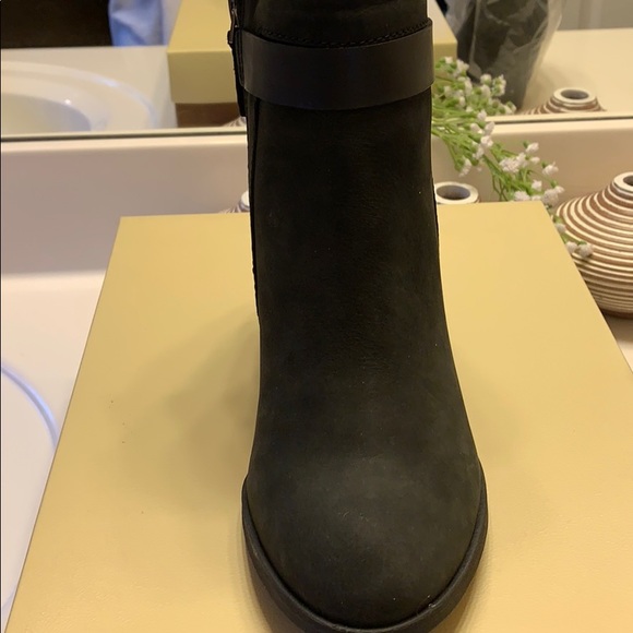 Franco Sarto Dotty Black32 Leather Bootie 7.5 New - Picture 3 of 5